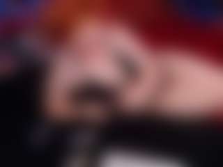 Live cam show with Kittie Purry - Muscle on dropp.cam