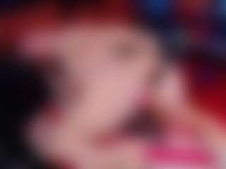 Live cam show with Kittie Purry - Muscle on ObeyMaria