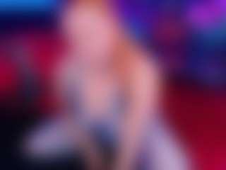 Live cam show with Kittie Purry - Smoking on friskycurves.com
