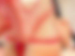 Live cam show with Annie-Queen - Nipple Piercings on Camsoda