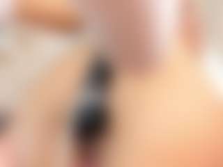 Annie-Queen's Live Sex Cam Show