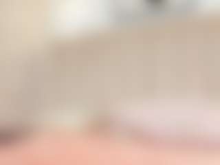 Live cam show with Annie-Queen - Fingering on Camsoda
