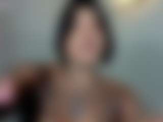 isabellbigtitsxx's Live Sex Cam Show