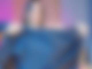 Live cam show with Deboraevans - Big Tits on intimatelivegirls.com