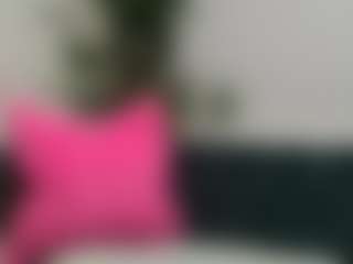 Live cam show with Miss Luna Rae - Striptease on TeamSkeetLive
