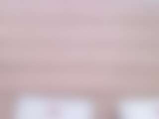 Roxanne-Dumont's Live Sex Cam Show