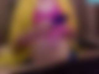 Live cam show with Alissonone - Crazy on crypto-cams