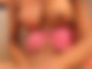 cataleyabigdickk's Live Sex Cam Show