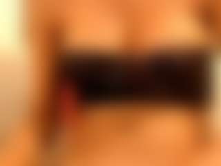 cataleyabigdickk's Live Sex Cam Show