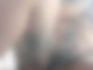 Live cam show with Kaily-Pearty - Middle Aged on UwU Esports