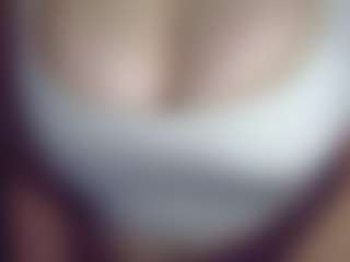 Live cam show with Leysun7 - Hairy Pussy on boobsie.com