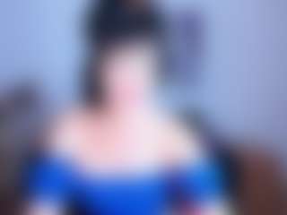 SilviaWallec MILF webcam performer live streaming