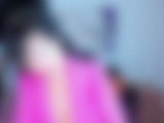 SilviaWallec MILF webcam performer live streaming
