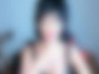 Live cam show with SilviaWallec - Petite MILF on Adult Interactions