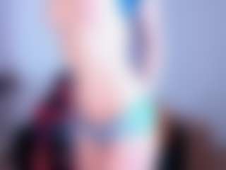 SilviaWallec MILF webcam performer live streaming