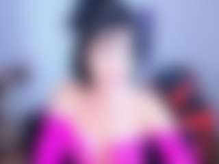 Live cam show with SilviaWallec - Granny on AdultVida.com