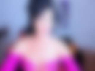 Live cam show with SilviaWallec - Flirt MILF on Fit Hotties