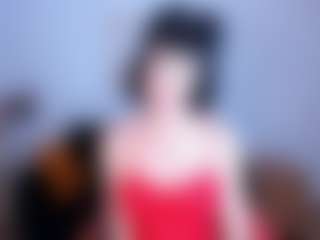 Live cam show with SilviaWallec - Solo on madthumbs