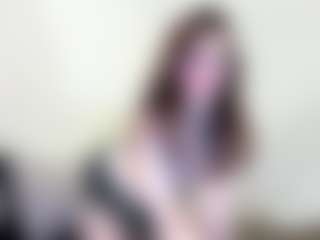 Live cam show with Heavenia - Hot on xxxlivecams.org