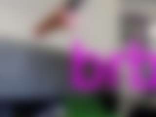 Live cam show with Heavenia - Pale on Uber Horny