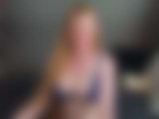 Live cam show with CharlotteDoe - Skinny on Camsoda