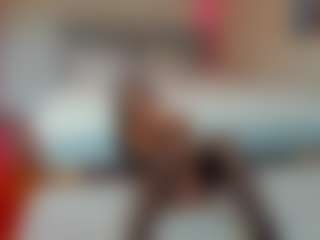 Live cam show with Selena-Reeves - Atm on realtime-chat