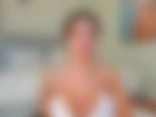 Live cam show with Selena-Reeves - Atm on live18s.com