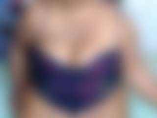 Live cam show with BigMagBooty85 - Mature on Camsoda