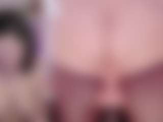 chloe-chain's Live Sex Cam Show