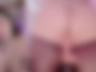 chloe-chain's Live Sex Cam Show