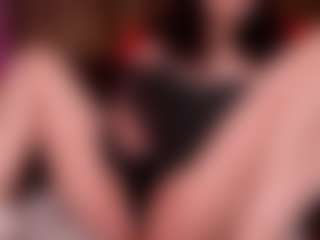 Live cam show with FreyaRay - Flashing on Mixed Magazine Live