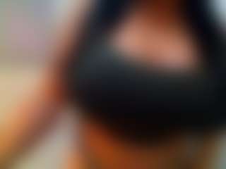 Live cam show with Hillarysofia - Big Balls on Camsoda