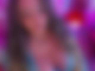 Live cam show with JoyceThompson - Striptease on Camsoda