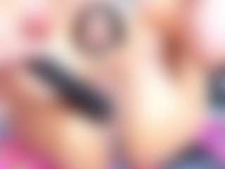 Live cam show with Julieta-Coopeer - Public on Streamer API