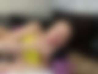 Seks show na żywo z KrissAndVanessa