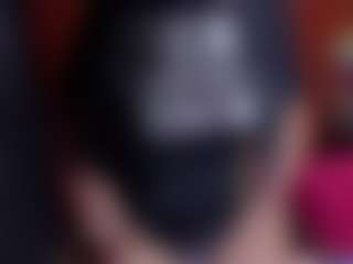 Laura Hills's Live Sex Cam Show
