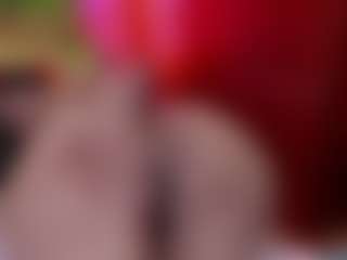 Laura Hills's Live Sex Cam Show