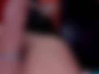 Laura Hills's Live Sex Cam Show