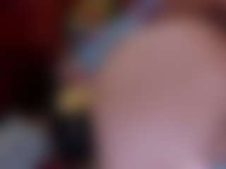 Laura Hills's Live Sex Cam Show