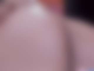 Laura Hills's Live Sex Cam Show