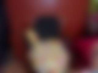 Laura Hills's Live Sex Cam Show