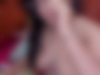 Laura Hills's Live Sex Cam Show