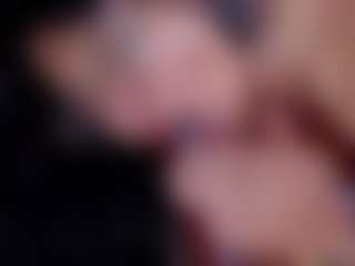 Laura Hills's Live Sex Cam Show