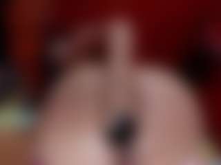 Live cam show with Laura Hills - Gape on madthumbs