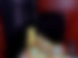 Laura Hills's Live Sex Cam Show