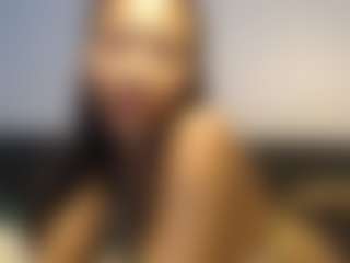 Live cam show with AsianBaddie - Bedroom Asian on Camsoda
