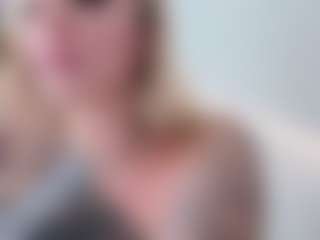 Live cam show with Megan-Ros - Blonde Hair on chickslive.net