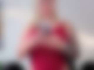 Live cam show with Megan-Ros - Blonde Hair on Camsoda Late Night