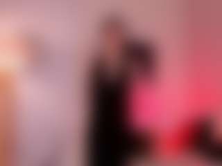 Live cam show with Violetta-Nur - Moan on livesuperchat.net