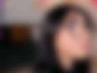Live cam show with Violetta-Nur - Neon Hair on livesuperchat.net